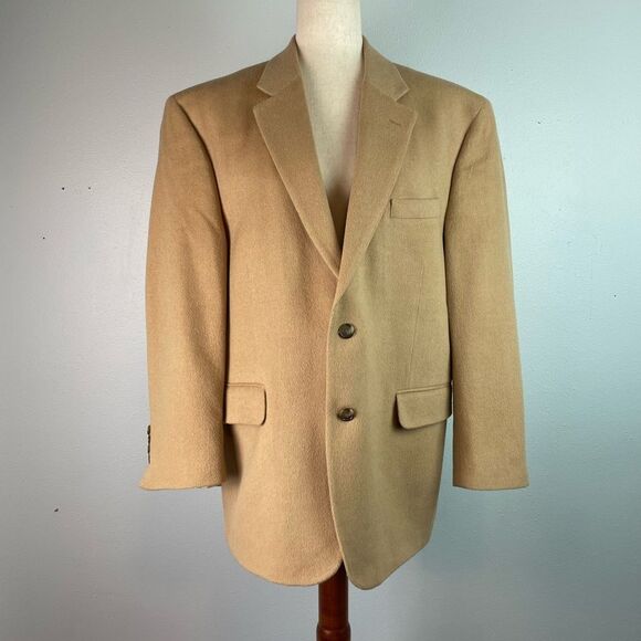 Jos. A. Banks Tan Blazer Size 42R EUC - Picture 1 of 9